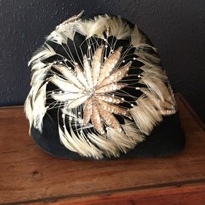 Beautiful 1920s black felt feather sequins hat!